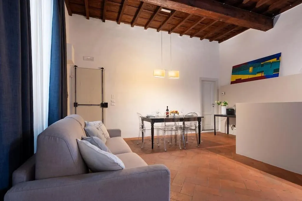 Keys Of Italy - Alberobs 15 Tot - Cozy Apartments Nearby Train Station Florença 0*,  Itália